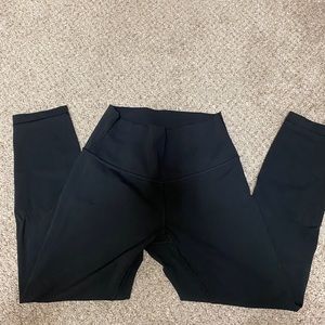 Lulu black cropped leggings